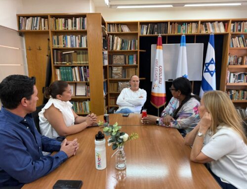 Embajador de Panamá en Israel se reúne con alcaldes de Panamá atrapados en medio del conflicto
