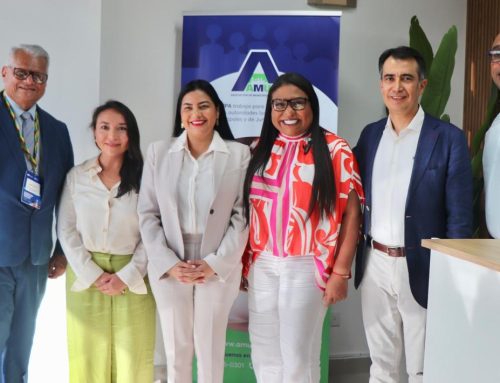 Presidenta de AMUPA se reúne con su homóloga de Ecuador para coordinar acciones conjuntas