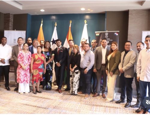 Alcaldes se reúnen con el Embajador de La India para conversar temas de capacitación e intercambio cultural